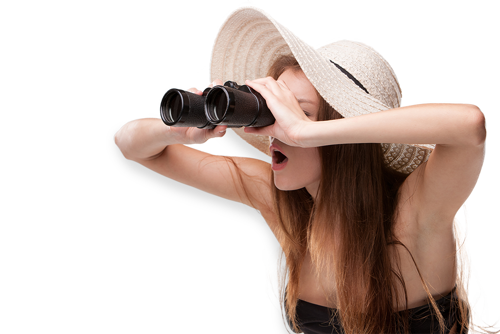 bon-plan-actu-femme-regardant-a-travers-jumelles bons plans et actu. femme regardant à travers des jumelles