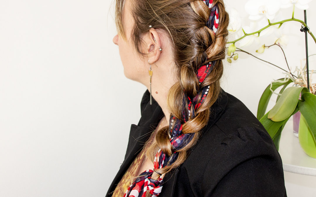 Conseil Beauté – 6 façons de porter le foulard cheveux