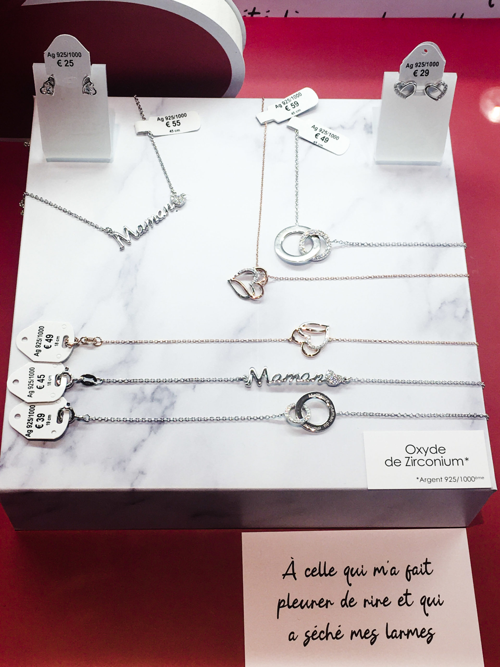 bijoux personnalisés Fête des mères Histoire D'or - Galerie Beaulieu Poitiers bijoux personnalisés Fête des mères Histoire D'or - Galerie Beaulieu Poitiers